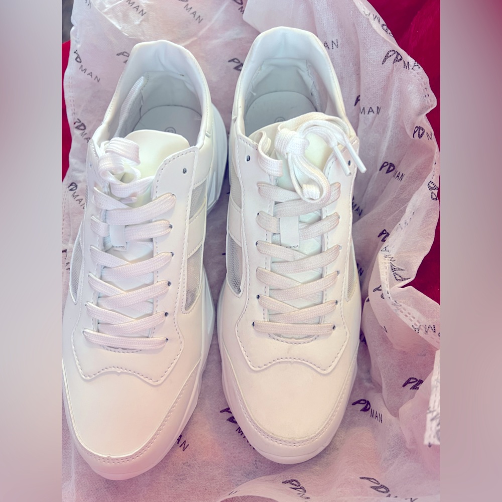 NWT PD Man Sneakers - Picture 3 of 6